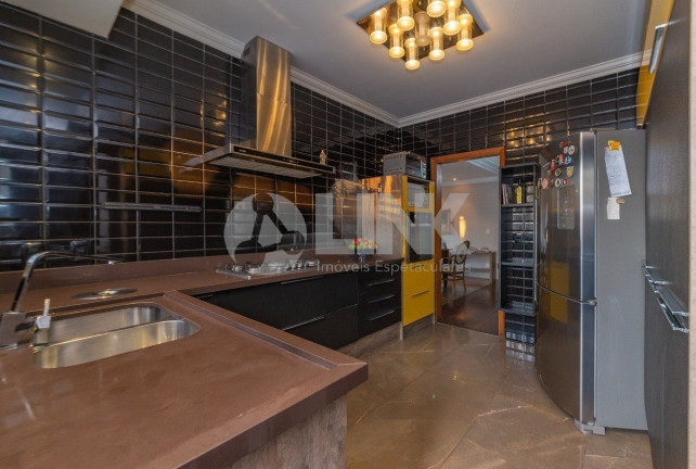 Imagem Imóvel com 5 Quartos à Venda, 422 m² em Três Figueiras - Porto Alegre Imagem Imóvel com 5 Quartos à Venda, 422 m² em Três Figueiras - Porto Alegre