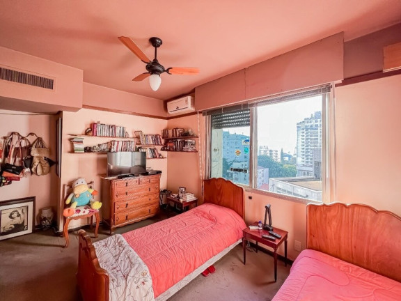 Imagem Imóvel com 3 Quartos à Venda, 323 m² em Moinhos De Vento - Porto Alegre Imagem Imóvel com 3 Quartos à Venda, 323 m² em Moinhos De Vento - Porto Alegre