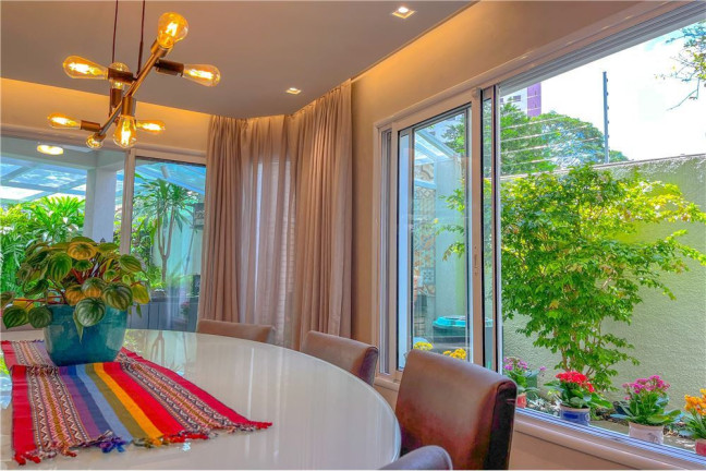 Imagem Casa com 4 Quartos à Venda, 360 m² em Vila Mariana - São Paulo