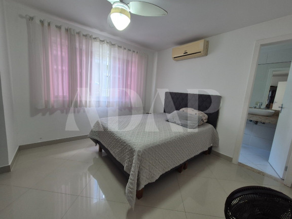 Imagem Casa com 3 Quartos à Venda, 233 m² em Vargem Pequena - Rio De Janeiro