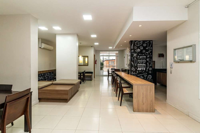Imagem Imóvel com 3 Quartos à Venda,  em Passo Da Areia - Porto Alegre