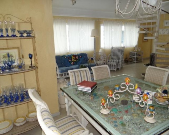 Imagem Imóvel com 3 Quartos à Venda, 300 m² em Pitangueiras - Guarujá Imagem Imóvel com 3 Quartos à Venda, 300 m² em Pitangueiras - Guarujá
