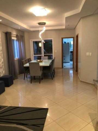 Sobrado com 4 Quartos à Venda, 253 m² em Urbanova - São José Dos Campos