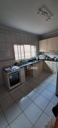 Imagem Sobrado com 6 Quartos à Venda ou Locação, 240 m² em Vila Carrão - São Paulo