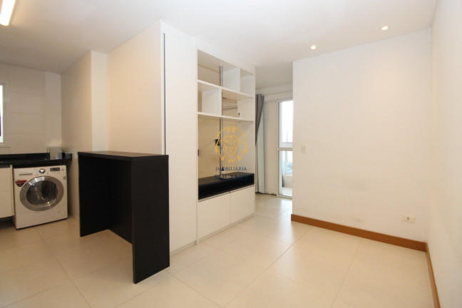 Apartamento com 1 Quarto à Venda ou Locação, 50 m² em Centro - Curitiba