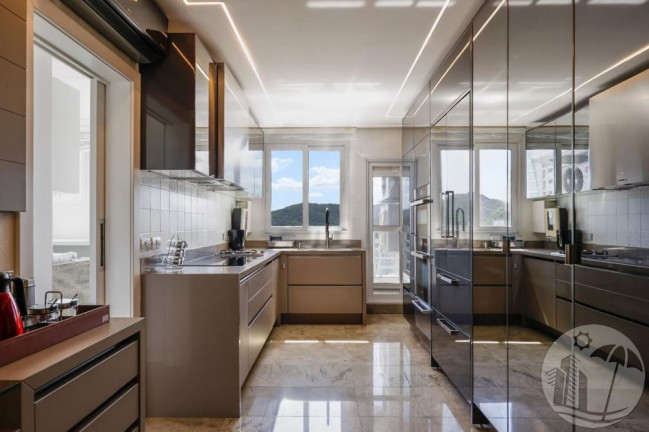 Imagem Apartamento com 6 Quartos à Venda, 456 m² em Centro - Balneário Camboriú