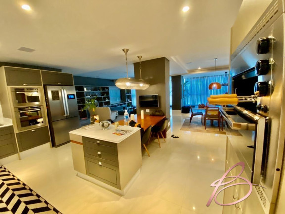 Imagem Apartamento com 4 Quartos à Venda, 190 m² em Centro - Balneário Camboriú
