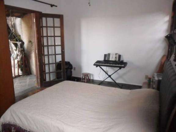 Imagem Casa com 7 Quartos à Venda, 400 m² em Camargos - Belo Horizonte Imagem Casa com 7 Quartos à Venda, 400 m² em Camargos - Belo Horizonte