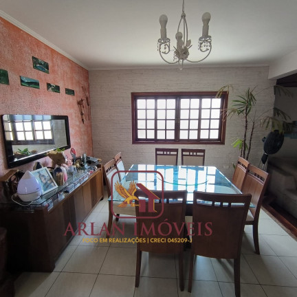 Imagem Casa com 3 Quartos à Venda, 253 m² em Real Parque - Caieiras Imagem Casa com 3 Quartos à Venda, 253 m² em Real Parque - Caieiras