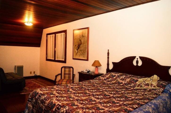 Imagem Casa com 5 Quartos à Venda, 300 m² em Alto Da Boa Vista - Campos Do Jordão Imagem Casa com 5 Quartos à Venda, 300 m² em Alto Da Boa Vista - Campos Do Jordão