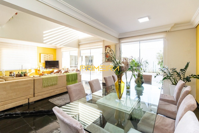 Imagem Casa com 4 Quartos à Venda, 406 m² em Centro - Pinhais