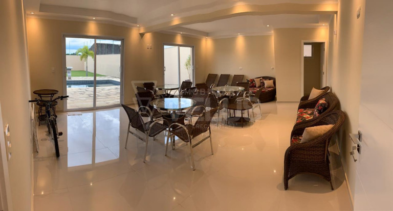 Imagem Casa com 4 Quartos à Venda, em Centro - Sarapui Imagem Casa com 4 Quartos à Venda, em Centro - Sarapui