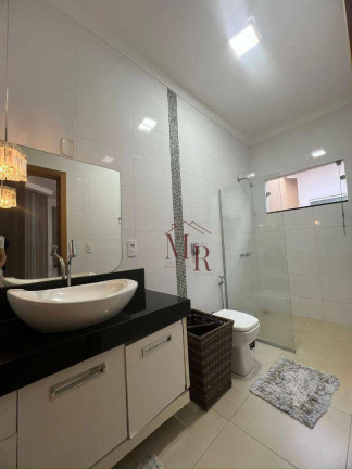 Imagem Casa com 3 Quartos à Venda, 238 m² em Pozzobon - Votuporanga