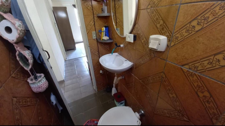 Imagem Casa com 2 Quartos à Venda, 70 m² em Conjunto Habitacional Violim - Londrina Imagem Casa com 2 Quartos à Venda, 70 m² em Conjunto Habitacional Violim - Londrina
