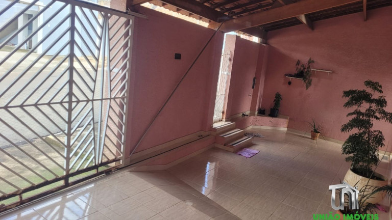 Imagem Casa com 3 Quartos à Venda, 80 m² em Santa Luzia - Bragança Paulista Imagem Casa com 3 Quartos à Venda, 80 m² em Santa Luzia - Bragança Paulista