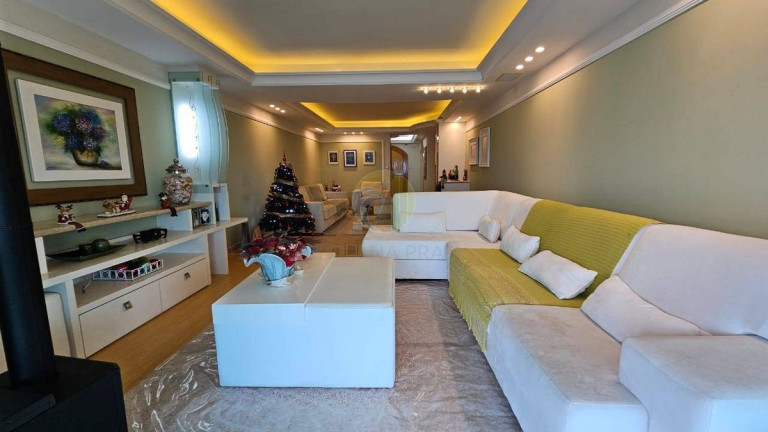 Imagem Apartamento com 3 Quartos à Venda, 256 m² em Pioneiros - Balneário Camboriú Imagem Apartamento com 3 Quartos à Venda, 256 m² em Pioneiros - Balneário Camboriú