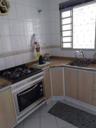 Imagem Sobrado com 3 Quartos à Venda, 150 m² em Centro - Taubaté