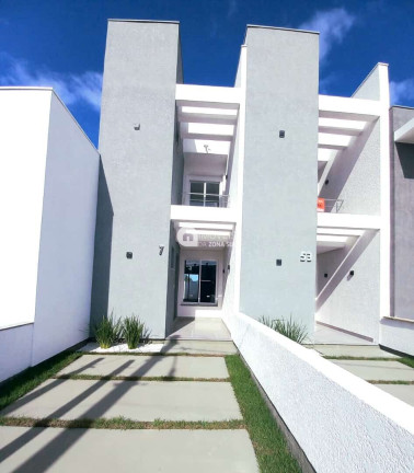Casa com 2 Quartos à Venda, 109 m²