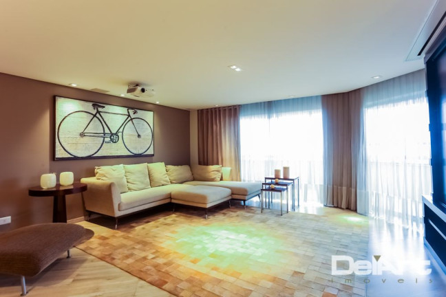 Imagem Apartamento com 4 Quartos à Venda, 247 m² em água Verde - Curitiba Imagem Apartamento com 4 Quartos à Venda, 247 m² em água Verde - Curitiba