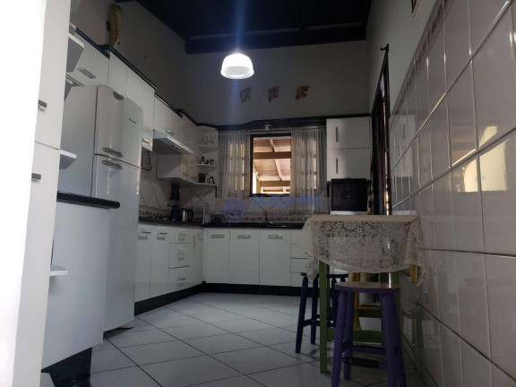 Imagem Casa com 3 Quartos à Venda, 196 m² em Centro - Penha Imagem Casa com 3 Quartos à Venda, 196 m² em Centro - Penha
