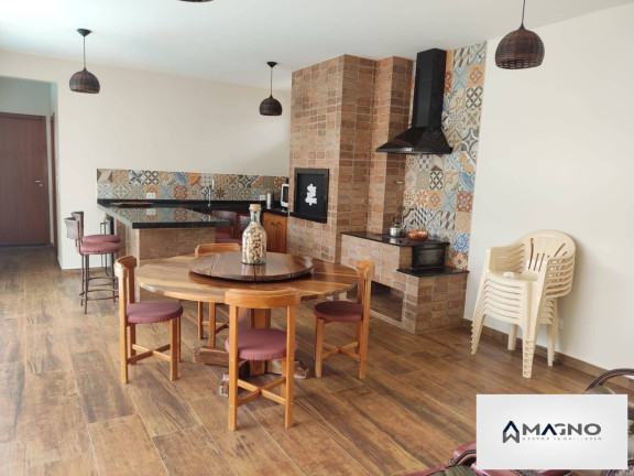 Imagem Casa com 4 Quartos à Venda, 529 m² em Recanto Tropical - Cascavel