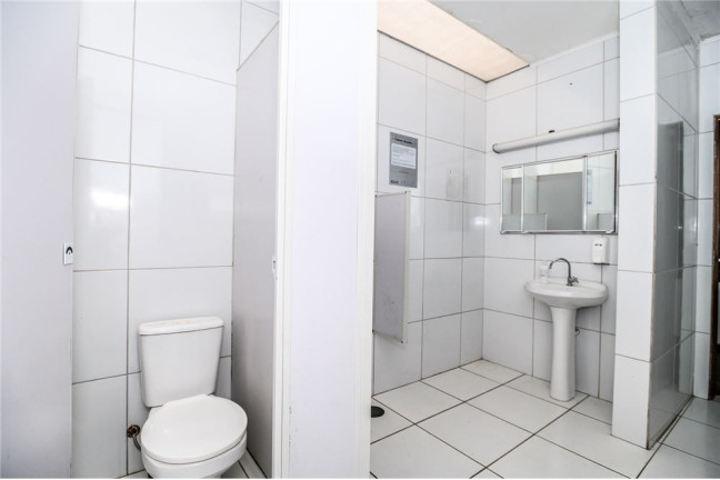 Imagem Casa com 6 Quartos à Venda,  em Passo Da Areia - Porto Alegre