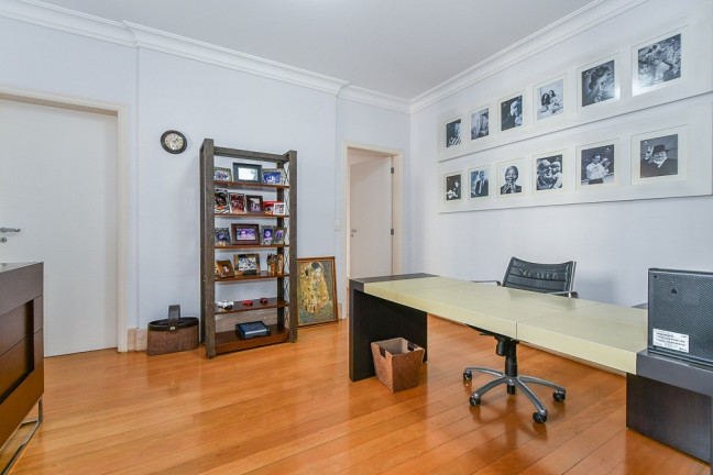 Imagem Imóvel com 3 Quartos à Venda, 247 m² em Vila Suzana - São Paulo Imagem Imóvel com 3 Quartos à Venda, 247 m² em Vila Suzana - São Paulo