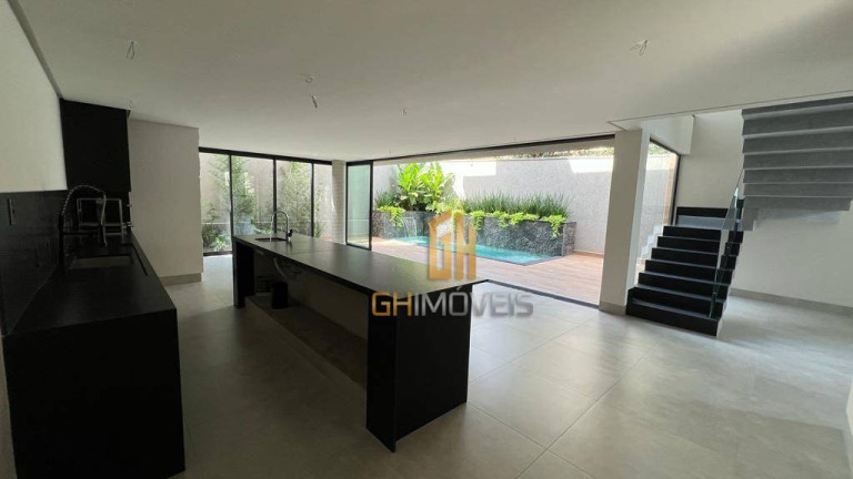 Imagem Sobrado com 4 Quartos à Venda, 277 m² em Jardins Madri - Goiânia Imagem Sobrado com 4 Quartos à Venda, 277 m² em Jardins Madri - Goiânia