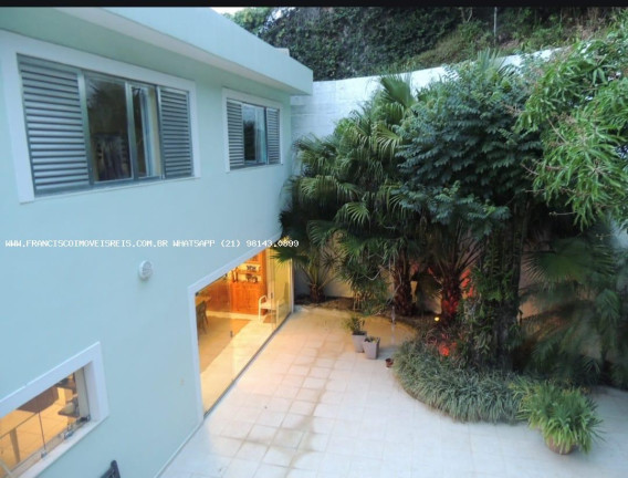 Imagem Casa com 4 Quartos à Venda, 1.356 m² em Jardim Botânico - Rio De Janeiro Imagem Casa com 4 Quartos à Venda, 1.356 m² em Jardim Botânico - Rio De Janeiro