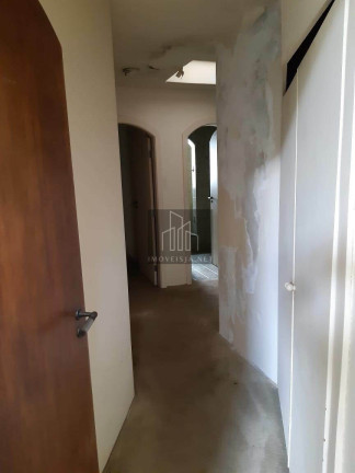 Imagem Casa com 3 Quartos à Venda, 330 m² em Alphaville Residencial Um - Barueri Imagem Casa com 3 Quartos à Venda, 330 m² em Alphaville Residencial Um - Barueri