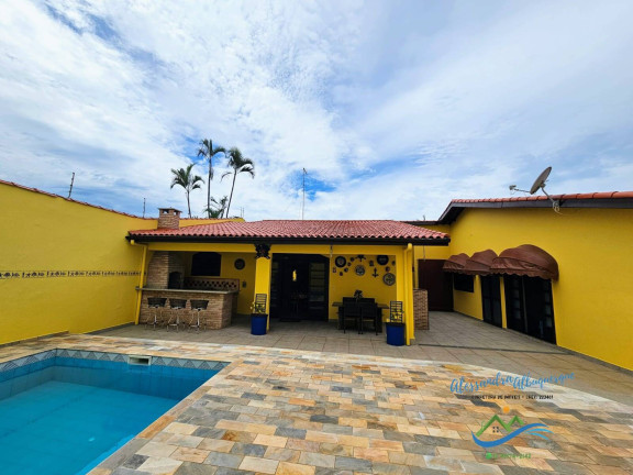 Imagem Casa com 6 Quartos à Venda, 300 m² em Jd Suarão - Itanhaém Imagem Casa com 6 Quartos à Venda, 300 m² em Jd Suarão - Itanhaém