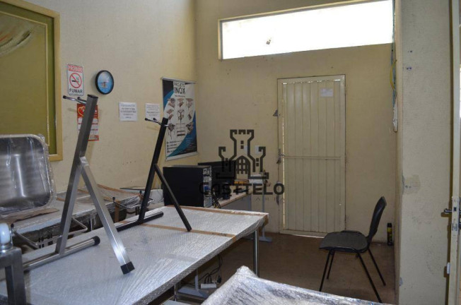 Imagem Galpão à Venda, 200 m² em Conjunto Café - Londrina Imagem Galpão à Venda, 200 m² em Conjunto Café - Londrina
