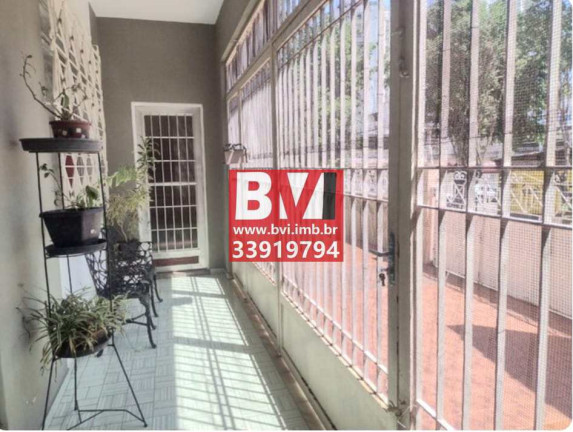 Imagem Casa com 3 Quartos à Venda, 116 m² em Vila Da Penha - Rio De Janeiro Imagem Casa com 3 Quartos à Venda, 116 m² em Vila Da Penha - Rio De Janeiro