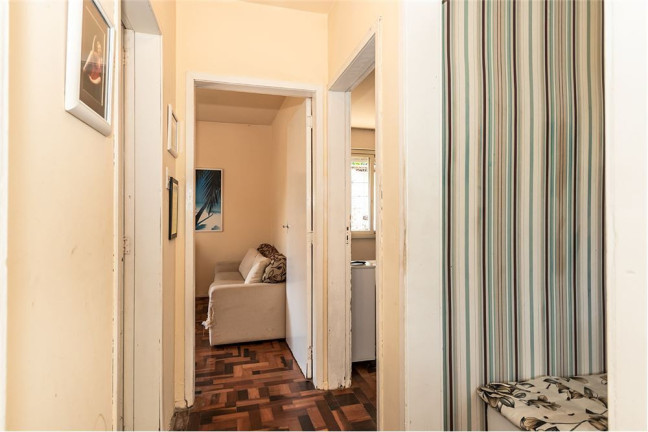 Imagem Casa com 3 Quartos à Venda,  em Santa Tereza - Porto Alegre