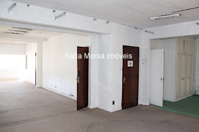 Imagem Imóvel com 4 Quartos à Venda, 400 m² em Pacaembu - São Paulo Imagem Imóvel com 4 Quartos à Venda, 400 m² em Pacaembu - São Paulo