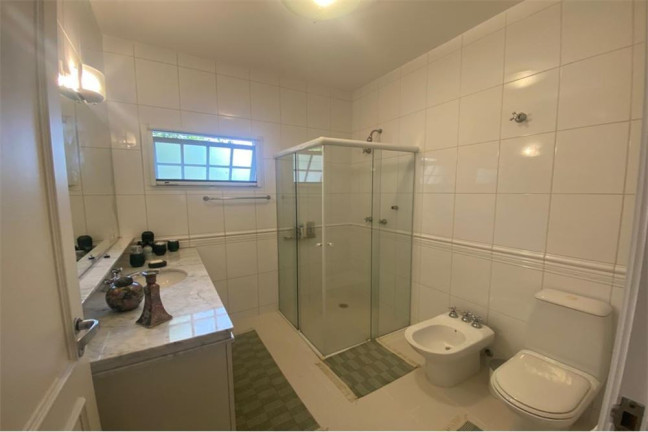 Imagem Casa com 4 Quartos à Venda, em Vila De São Fernando - Cotia Imagem Casa com 4 Quartos à Venda, em Vila De São Fernando - Cotia