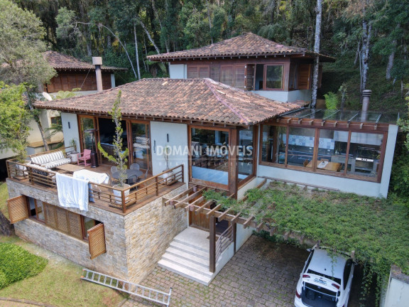 Imagem Casa com 4 Quartos à Venda, 375 m² em Região Do Vale Encantado - Campos Do Jordão Imagem Casa com 4 Quartos à Venda, 375 m² em Região Do Vale Encantado - Campos Do Jordão