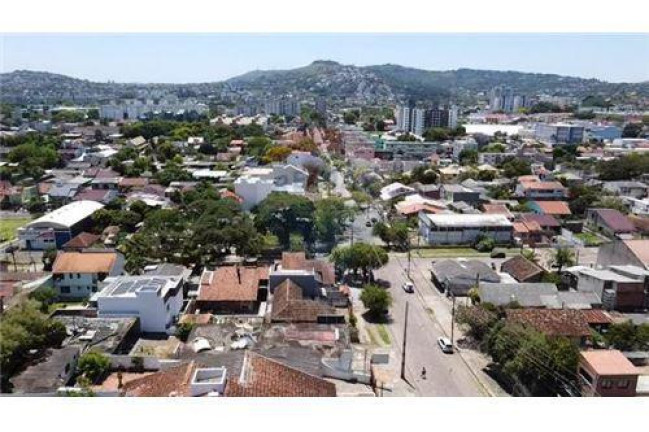 Imagem Imóvel com 3 Quartos à Venda, em Tristeza - Porto Alegre Imagem Imóvel com 3 Quartos à Venda, em Tristeza - Porto Alegre