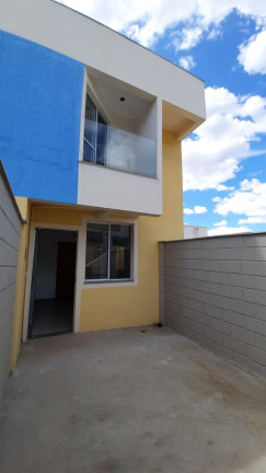 Casa com 2 Quartos à Venda, 71 m² em Camargos - Ibirité
