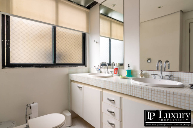 Imagem Apartamento com 3 Quartos à Venda, 220 m² em Jardim Paulista - São Paulo