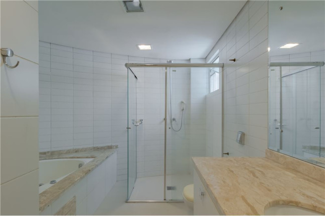 Imagem Imóvel com 3 Quartos à Venda,  em Centro - Chapecó
