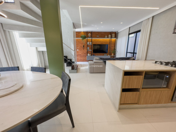 Imagem Casa com 3 Quartos à Venda, 179 m² em São Lourenço - Curitiba