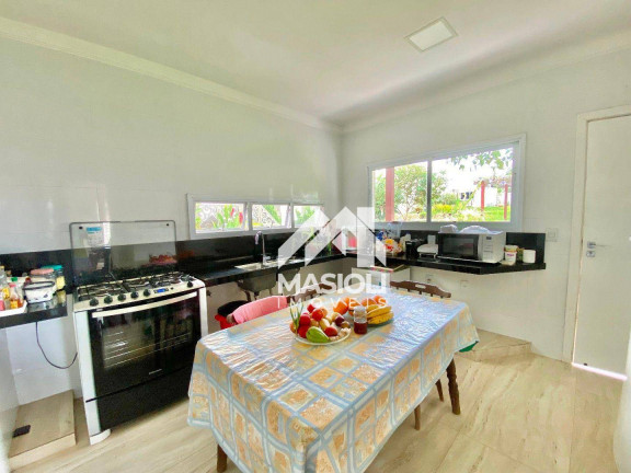 Imagem Casa com 4 Quartos à Venda, 280 m² em Interlagos - Vila Velha Imagem Casa com 4 Quartos à Venda, 280 m² em Interlagos - Vila Velha