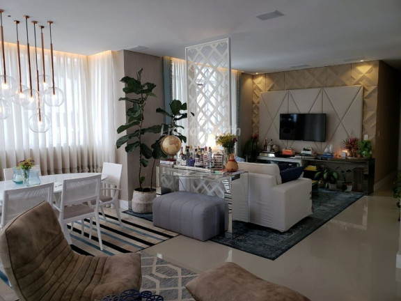 Imagem Apartamento com 3 Quartos à Venda, 134 m² em Centro - Balneário Camboriú Imagem Apartamento com 3 Quartos à Venda, 134 m² em Centro - Balneário Camboriú