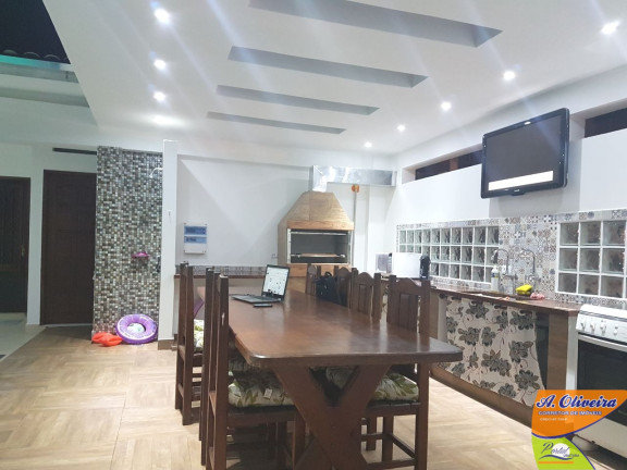 Imagem Casa com 6 Quartos à Venda, 440 m² em Perequê Açu - Ubatuba Imagem Casa com 6 Quartos à Venda, 440 m² em Perequê Açu - Ubatuba
