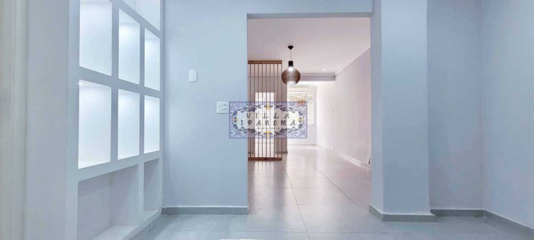 Imagem Apartamento com 3 Quartos à Venda, 124 m² em Leme - Rio De Janeiro Imagem Apartamento com 3 Quartos à Venda, 124 m² em Leme - Rio De Janeiro