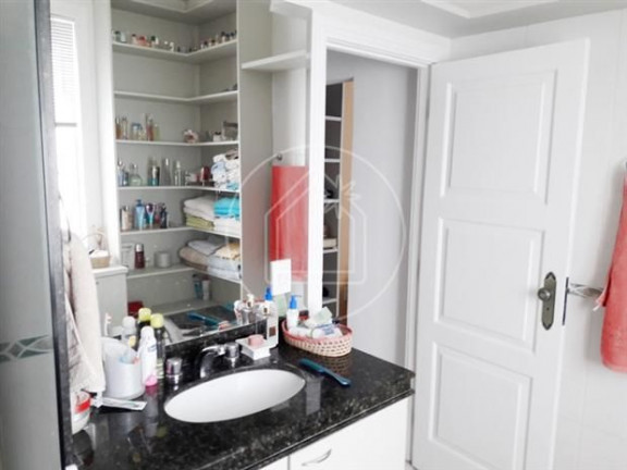 Imagem Casa com 5 Quartos à Venda, 302 m² em Urca - Rio De Janeiro