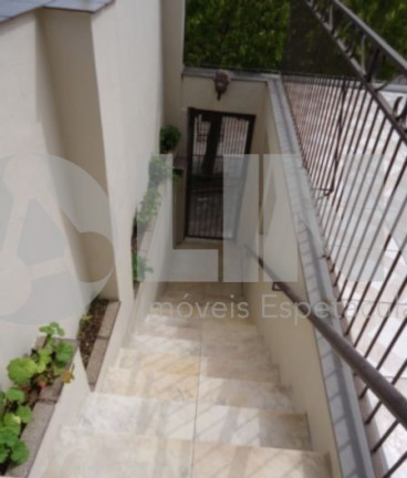 Imagem Casa com 4 Quartos à Venda, 179 m² em Medianeira - Porto Alegre