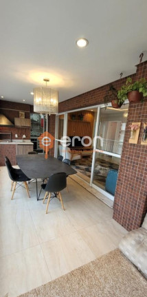 Imagem Apartamento com 3 Quartos à Venda, 127 m²