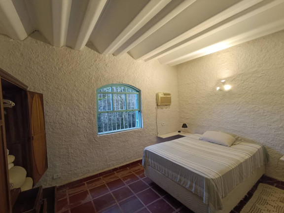 Casa com 6 Quartos à Venda, 1.056 m² em Guaiúba - Guarujá